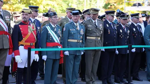 El general de Brigada Jefe de la XII Zona de la Guardia Civil (Castilla y León), José Antonio Fernández de Luz de las Heras y el delegado del Gobierno, Nicanor Sen, presiden el acto institucional de la festividad de la Virgen del Pilar. Foto: Campillo