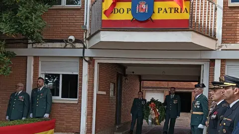 La Guardia Civil de Astorga honra a su patrona con emoción y tradición. El acto incluyó el izado de bandera, homenaje a los caídos y una misa en honor a la Virgen del Pilar; la comarca del Órbigo también celebró la festividad en Veguellina.