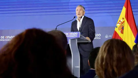 La vicepresidenta tercera del Gobierno y ministra para la Transición Ecológica y el Reto Demográfico, Sara Aagesen Muñoz, abre la Convención por un Pacto de Estado frente a la Emergencia Climática que se celebra en Ponferrada, acompañada por la ministra de Ciencia, Innovación y Universidades, Diana Morant; el ministro de Agricultura, Pesca y Alimentación, Luis Planas; el ministro del Interior, Fernando Grande Marlaska y el delegado del Gobierno, Nicanor Sen, entre otras autoridades. Reportaje gráfico: Campillo