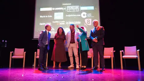 Acto de presentación del Festival Internacional León Vive la Magia 2025.