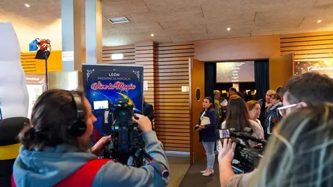 Acto de presentación del Festival Internacional León Vive la Magia 2025.