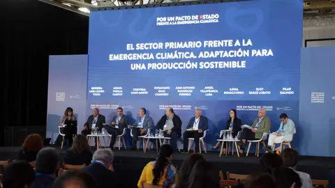 Los principales dirigentes de sindicatos agrarios participan en la segunda jornada de la Convención por un Pacto de Estado frente a la Emergencia Climática. Foto: Peio García.