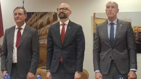 Héctor Alaiz Moretón reafirma el compromiso del Gobierno con la mejora laboral de la Policía Nacional.