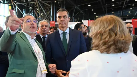 El presidente del Gobierno, Pedro Sánchez, acompañado por el ministro para la Transformación Digital y de la Función Pública, Óscar López, y el delegado del Gobierno en Castilla y León, Nicanor Sen, participa en la clausura del 19 Encuentro Internacional de Seguridad de la Información.