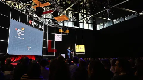 El presidente del Gobierno, Pedro Sánchez, acompañado por el ministro para la Transformación Digital y de la Función Pública, Óscar López, y el delegado del Gobierno en Castilla y León, Nicanor Sen, participa en la clausura del 19 Encuentro Internacional de Seguridad de la Información.