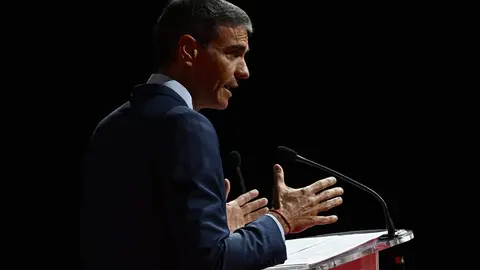 El presidente del Gobierno, Pedro Sánchez, acompañado por el ministro para la Transformación Digital y de la Función Pública, Óscar López, y el delegado del Gobierno en Castilla y León, Nicanor Sen, participa en la clausura del 19 Encuentro Internacional de Seguridad de la Información.
