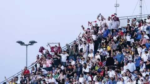 Dos 'dianas' de Manu Justo, un 'mordisco' de Chacón, la visión de Cortés y la complicidad de un rival perforado por sus problemas internos dibujaron este sábado una victoria contundente del equipo de 'Cuco' Ziganda ante un Zaragoza seriamente tocado.