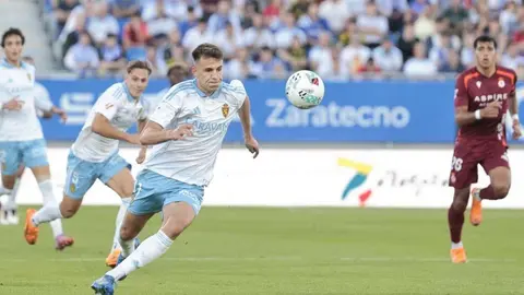 Dos 'dianas' de Manu Justo, un 'mordisco' de Chacón, la visión de Cortés y la complicidad de un rival perforado por sus problemas internos dibujaron este sábado una victoria contundente del equipo de 'Cuco' Ziganda ante un Zaragoza seriamente tocado.