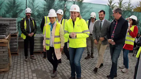 La vicepresidenta de la Junta de Castilla y León y consejera de Familia e Igualdad de Oportunidades, Isabel Blanco, visita las obras de la Unidad de Valoración de León. Foto: Peio García.