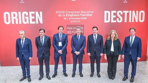 El Congreso Nacional de la Empresa Familiar reúne en Burgos a Felipe VI, Mañueco y Feijóo en una cita donde se reivindicó el papel del emprendimiento familiar, el rigor fiscal y la innovación como motores del crecimiento económico