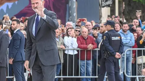 El Congreso Nacional de la Empresa Familiar reúne en Burgos a Felipe VI, Mañueco y Feijóo en una cita donde se reivindicó el papel del emprendimiento familiar, el rigor fiscal y la innovación como motores del crecimiento económico