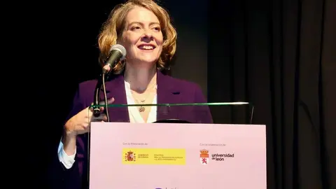 Clausura de la jornada ‘Mujeres rurales frente a la emergencia climática: presente y futuro’ de la Federación de Asociaciones de Mujeres Rurales, con la participación de la ministra para la Transición Ecológica y el Reto Demográfico, Sara Aagesen (‘online’), la presidenta de Fademur, Teresa López, y el alcalde de León, José Antonio Diez. Foto: Campillo.