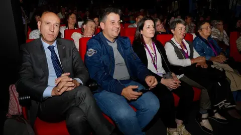 Clausura de la jornada ‘Mujeres rurales frente a la emergencia climática: presente y futuro’ de la Federación de Asociaciones de Mujeres Rurales, con la participación de la ministra para la Transición Ecológica y el Reto Demográfico, Sara Aagesen (‘online’), la presidenta de Fademur, Teresa López, y el alcalde de León, José Antonio Diez. Foto: Campillo.