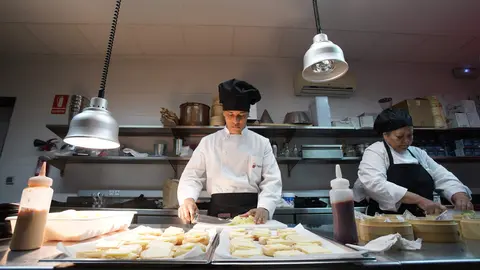 Participantes en el proyecto enmarcado en el programa 'Comanda en Ruta. Un paso más', de la Gastroescuela. Foto: César Sánchez.