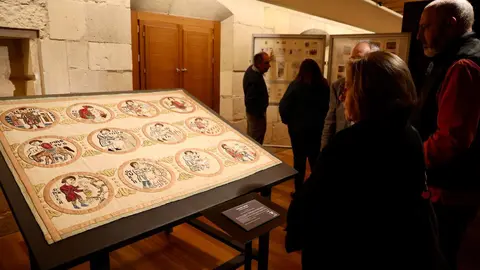 Acto de inauguración de la exposición temporal ‘El Panteón Real a través de las miradas’, organizada con motivo de la inauguración del Museo de la FAO en Roma, donde España está representada por el Calendario Agrícola de San Isidoro. Fotos: Campillo