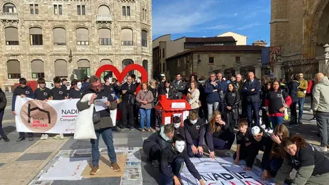 Acto reivindicativo para dar voz a las personas sin hogar organizado por Cáritas este jueves en León. Foto: Cáritas