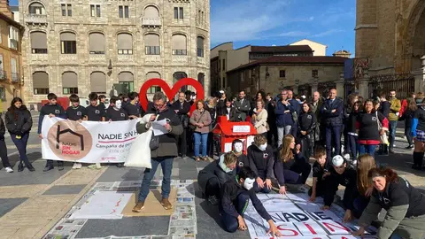 Acto reivindicativo para dar voz a las personas sin hogar organizado por Cáritas este jueves en León. Foto: Cáritas