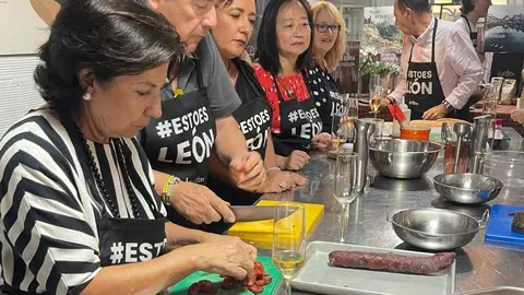 El espacio culinario Food and Fun acoge dos presentaciones de Turisleón en las que agencias de viajes, blogueros y prensa descubren los sabores, vinos y recursos turísticos de la provincia.