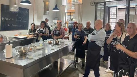 El espacio culinario Food and Fun acoge dos presentaciones de Turisleón en las que agencias de viajes, blogueros y prensa descubren los sabores, vinos y recursos turísticos de la provincia.