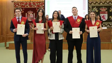 Veterinaria gradúa a 100 profesionales llamados a impulsar el bienestar animal y velar por la salud humana y la seguridad alimentaria. Foto: ULE