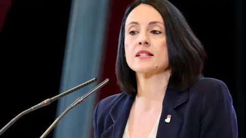 La secretaria de Organización y Acción Electoral del PSOE, Rebeca Torró; el secretario general del PSCyL, Carlos Martínez y el secretario provincial del PSOE en León, Javier Alfonso Cendón, inauguran las Jornadas del PSOE 'Atrévete a construir futuro en Castilla y León'. Foto: Campillo