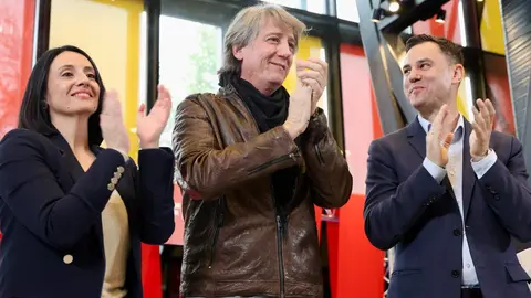 La secretaria de Organización y Acción Electoral del PSOE, Rebeca Torró; el secretario general del PSCyL, Carlos Martínez y el secretario provincial del PSOE en León, Javier Alfonso Cendón, inauguran las Jornadas del PSOE 'Atrévete a construir futuro en Castilla y León'. Foto: Campillo