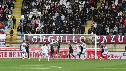 No hay forma que la Cultural gane en su Reino. En su mejor partido ante su hinchada, con una de sus mejores versiones, el equipo de Ziganda se fue a pique por un penalti que pagó muy caro.