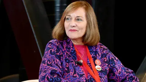 Mesa ‘Digitalización, innovación y empleo de calidad: Castilla y León conectada al futuro’ con el ministro para la Transformación Digital y de la Función Pública, Óscar López; la alcaldesa de Peñaranda de Bracamonte (Salamanca) Carmen Avila de Manueles; la emprendedora beneficiaria del Kit Digital, Ana Isabel Nava; el director general del INCIBE, Félix Barrio y moderada por el secretario de Organización del PSCyL, Daniel de la Rosa. Foto: Campillo