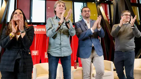 Diálogo ‘La importancia de Europa para Castilla y León. La cohesión territorial para ganar el futuro’, en la que participan, el presidente del Principado de Asturias, Adrián Barbón; el portavoz del Grupo Parlamentario Socialista en el Congreso de los Diputados, Patxi López; el secretario general del PSOE en Castilla y León, Carlos Martínez y moderada por la vicesecretaria del PSOE en Castilla y León, Nuria Rubio. Foto: Campillo