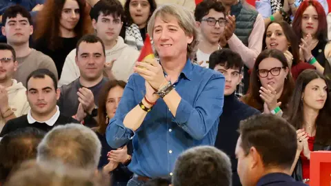El presidente del Gobierno, Pedro Sánchez, clausura de las Jornadas del PSOE ''Atrévete a construir futuro en Castilla y León'', junto al secretario general del PSOECyL y candidato a la Presidencia de la Junta, Carlos Martínez. Foto: Campillo