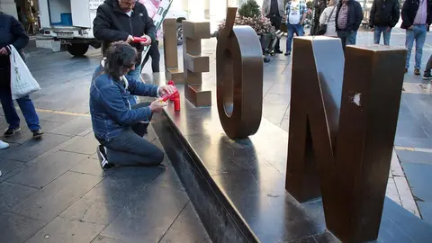 Familiares de los mineros muertos en la Hullera Vasco Leonesa protagonizan un recorrido por la capital leonesa en el decimosegundo aniversario de la tragedia. Foto: Peio García