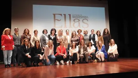 La segunda edición del Congreso de Mujeres Empresarias y Networking Estratégico congrega este jueves a decenas de profesionales en el Salón de Actos de Unicaja con ponencias sobre liderazgo, innovación y sostenibilidad. En las imágenes, la inauguración oficial. Fotos: Peio García