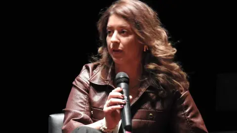 La segunda edición del Congreso de Mujeres Empresarias y Networking Estratégico congrega este jueves a decenas de profesionales en el Salón de Actos de Unicaja con ponencias sobre liderazgo, innovación y sostenibilidad. En las imágenes, la inauguración oficial. Fotos: Peio García