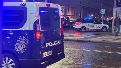 Una discusión de tráfico ha acabado este viernes en bronca, pelea y un detenido en León capital interviniendo hasta media docena de patrullas de Policía Nacional y Local.