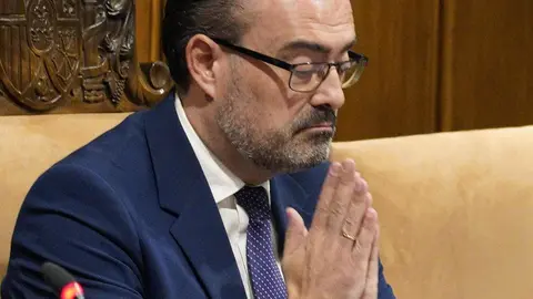 Pleno del Ayuntamiento de Ponferrada en el que se ha rechazado el proyecto para reconstruir las piscinas climatizadas del complejo Lydia Valentín de Ponferrada. Fotos: César Sánchez