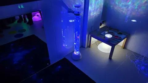 El Ayuntamiento de Valencia de Don Juan, a través de la Concejalía de Servicios Sociales, ha acometido una profunda modernización en la Escuela Municipal de Educación Infantil PequeCoyanza, con una inversión superior a 10.000 euros destinada a mejorar la calidad educativa y el bienestar de los más pequeños.