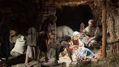 La Cofradía de las Siete Palabras inaugura su belén 'Eduardo de Paz, in memoriam'. El tradicional montaje navideño, con la colaboración del artista José Luis Mayo, podrá visitarse hasta el 18 de enero en el Seminario Conciliar San Froilán. Fotos: AytoLeón