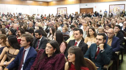 Económicas gradúa a 200 nuevos profesionales y les anima a impulsar el desarrollo económico. Foto: ULE