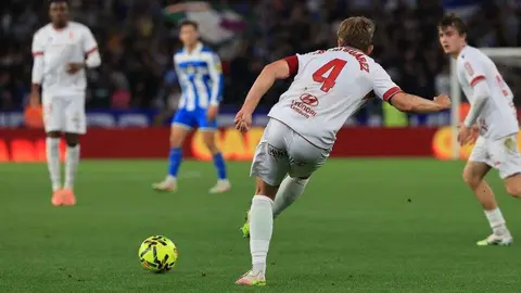 La Cultural paga muy caro dos errores ante el Deportivo. El equipo de Ziganda paga muy caro sus errores ante un rival de entidad.