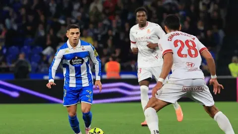 La Cultural paga muy caro dos errores ante el Deportivo. El equipo de Ziganda paga muy caro sus errores ante un rival de entidad.