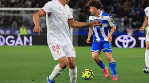 La Cultural paga muy caro dos errores ante el Deportivo. El equipo de Ziganda paga muy caro sus errores ante un rival de entidad.