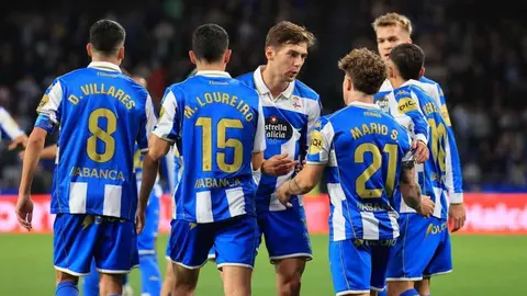 La Cultural paga muy caro dos errores ante el Deportivo. El equipo de Ziganda paga muy caro sus errores ante un rival de entidad.