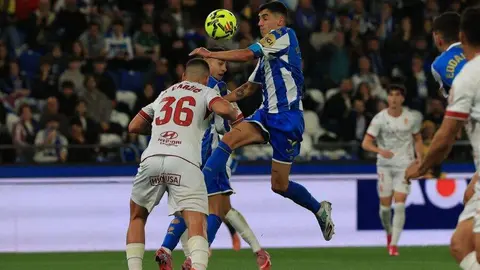 La Cultural paga muy caro dos errores ante el Deportivo. El equipo de Ziganda paga muy caro sus errores ante un rival de entidad.