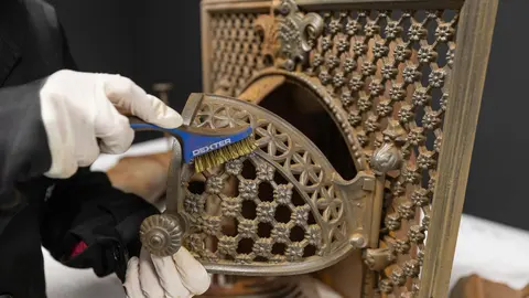 Fundos Estudio, el pionero y flamante centro logístico para la gestión integral de arte ya está plenamente operativo en Trobajo del Camino. Foto: Fundos