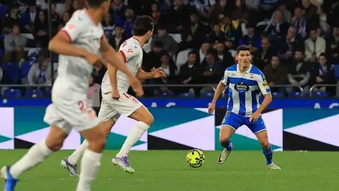 La Cultural paga muy caro dos errores ante el Deportivo. El equipo de Ziganda paga muy caro sus errores ante un rival de entidad.