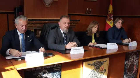 Vegacervera (León) celebra su XXXIV Feria de la Cecina de Chivo de Vegacervera a la que asisten el delegado del Gobierno, Nicanor Sen, y el secretario general del PSOE de Castilla y León y candidato a la Presidencia de la Junta, Carlos Martínez. Foto: Peio García