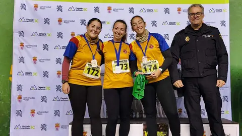 Una marea de 250 frontales ilumina León en una Urban Trail Universitaria de récord. Foto: ULE