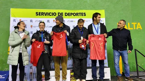 Una marea de 250 frontales ilumina León en una Urban Trail Universitaria de récord. Foto: ULE