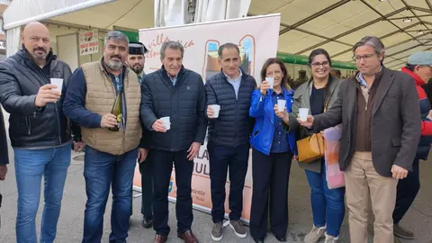 Mansilla de las Mulas revive su tradición con la Feria de San Martín. La histórica cita agroganadera reúne a miles de visitantes, cerca de 40 expositores y las VI Jornadas del Bacalao, consolidándose como el gran referente ferial de la provincia leonesa.