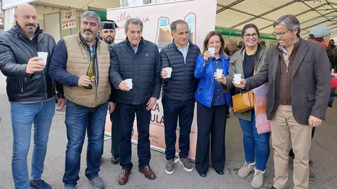 Mansilla de las Mulas revive su tradición con la Feria de San Martín. La histórica cita agroganadera reúne a miles de visitantes, cerca de 40 expositores y las VI Jornadas del Bacalao, consolidándose como el gran referente ferial de la provincia leonesa.